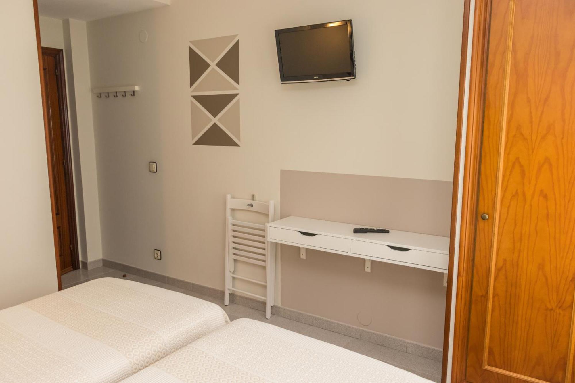 Hotel Plaza Onís Zewnętrze zdjęcie