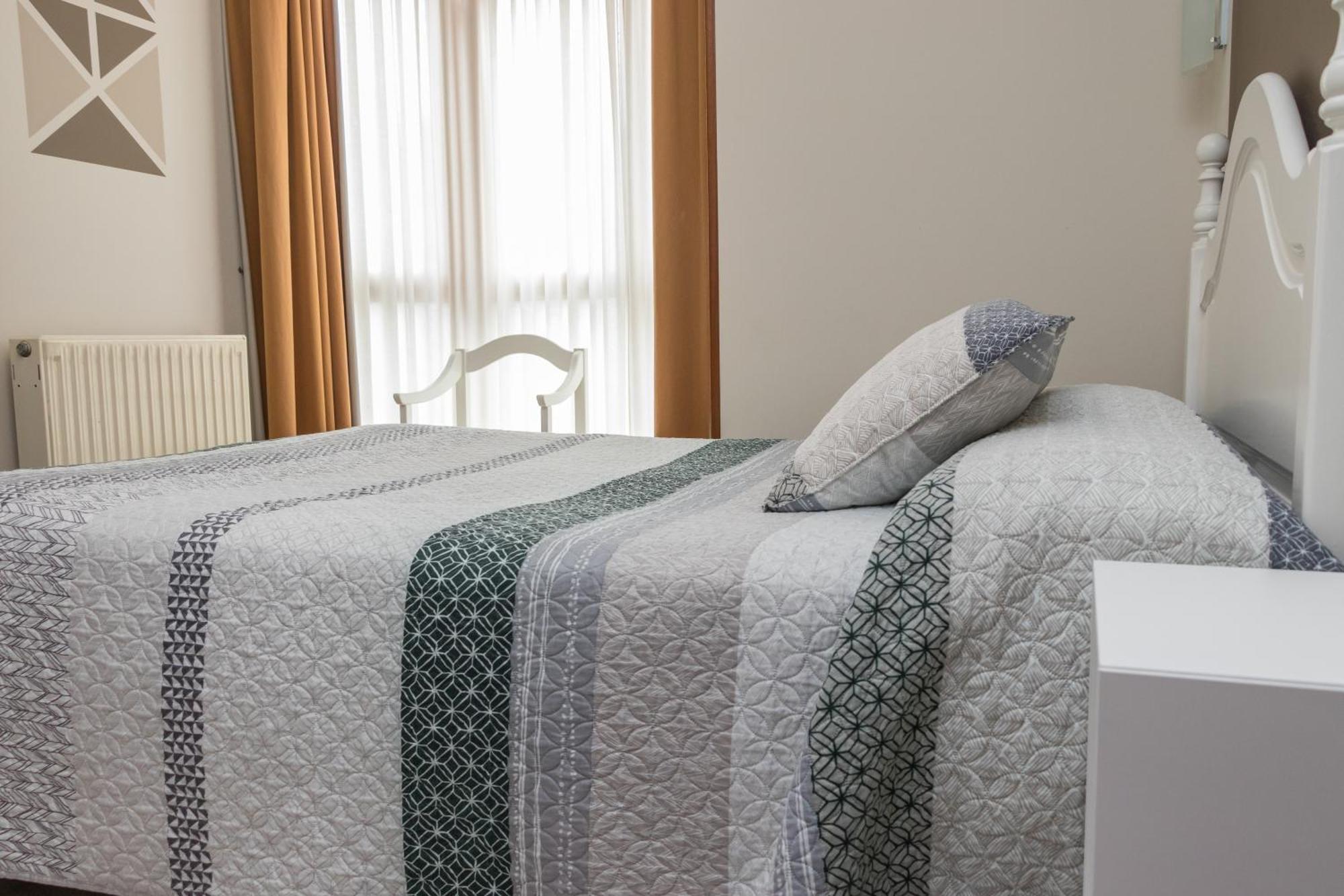 Hotel Plaza Onís Zewnętrze zdjęcie