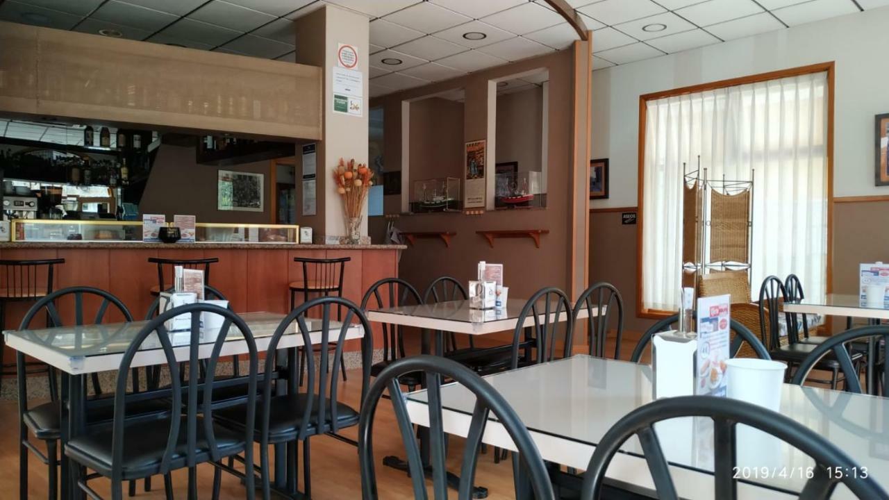 Hotel Plaza Onís Zewnętrze zdjęcie